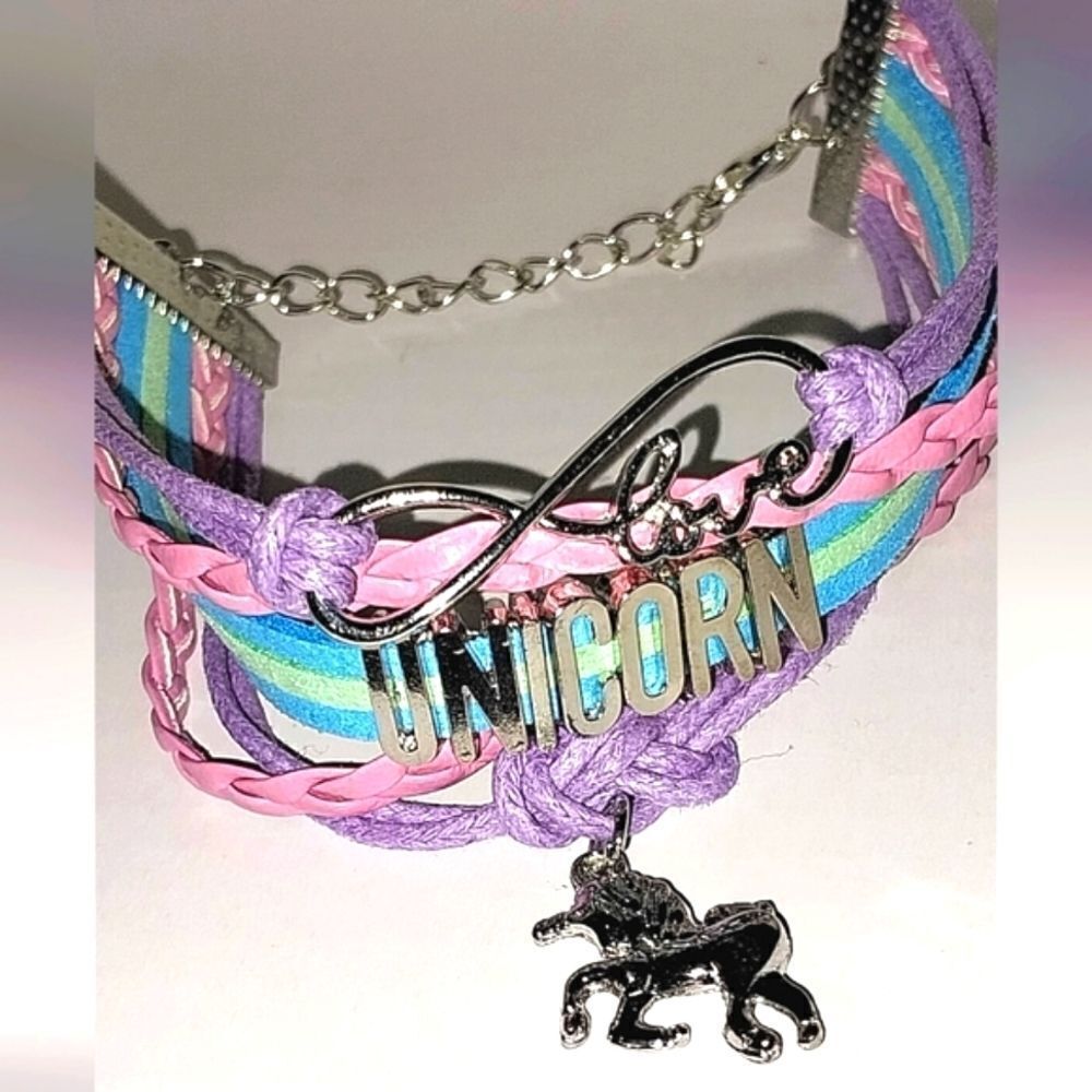 Hand crafted, horse shaped unicorn stackable bracelet - Picture 5 of 10